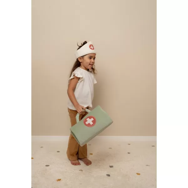 Little Dutch Panenka Jim s lékařskou sadou