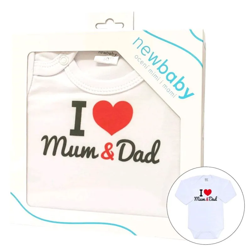 New Baby Body s potiskem I Love Mum and Dad - dárkové balení