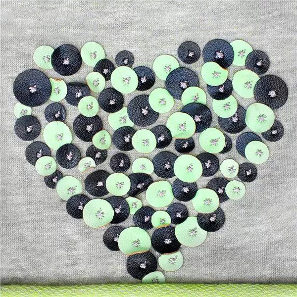 New Baby Jarní čepička srdíčko šedo-zelená