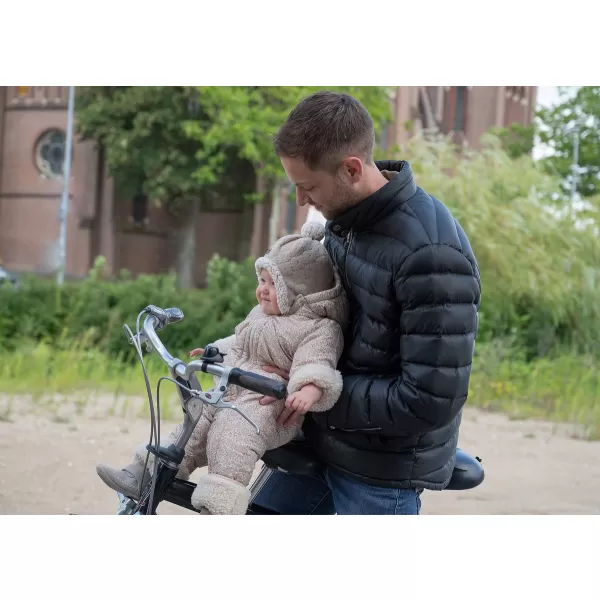 LODGER Skier Folklore Taslon