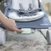 INGENUITY Lehátko masážní vibrující s melodií Happy Belly™ Rock-to-Bounce - 0m+ do 9kg