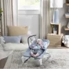 INGENUITY Lehátko masážní vibrující s melodií Happy Belly™ Rock-to-Bounce - 0m+ do 9kg