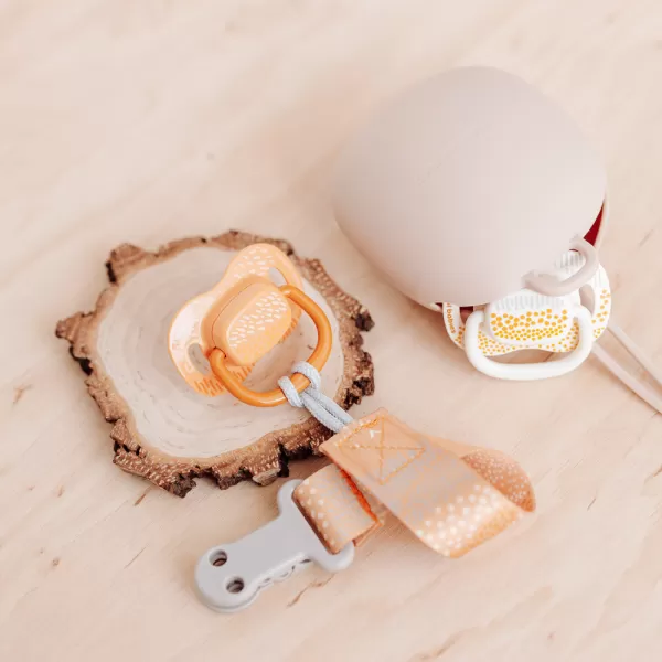 CANPOL BABIES Set symetrických silikonových dudlíků Mountains 6-18m 2ks