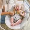INGENUITY Houpačka s melodií Cuddle Lamb 0m+ do 9 kg