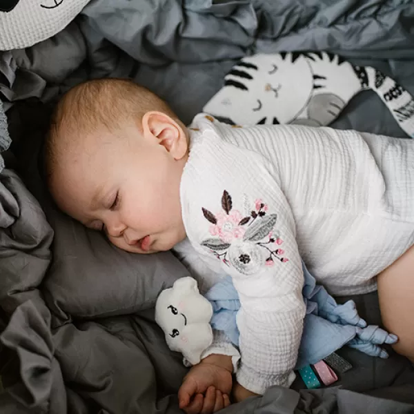 BABYONO Hračka muchláček Kitty 0m+