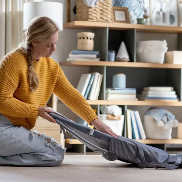 INGENUITY Lehátko masážní vibrující s melodií Happy Belly™ Rock-to-Bounce - 0m+ do 9kg