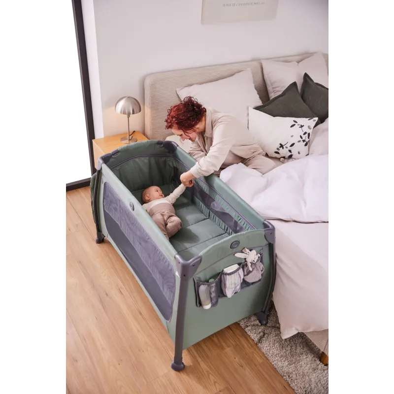 Hauck Cestovní postýlka s pultem Play N Relax Center