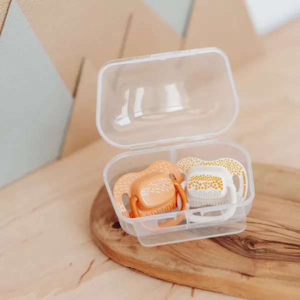 CANPOL BABIES Set symetrických silikonových dudlíků Mountains 6-18m 2ks