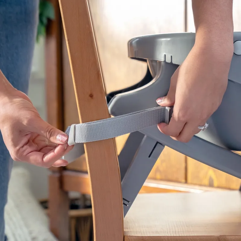 INGENUITY Židle jídelní Deluxe 7v1 Proper Positioner™ 0m+ do 23 kg