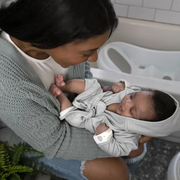 INGENUITY Župan s kapucí Clean & Cuddly™