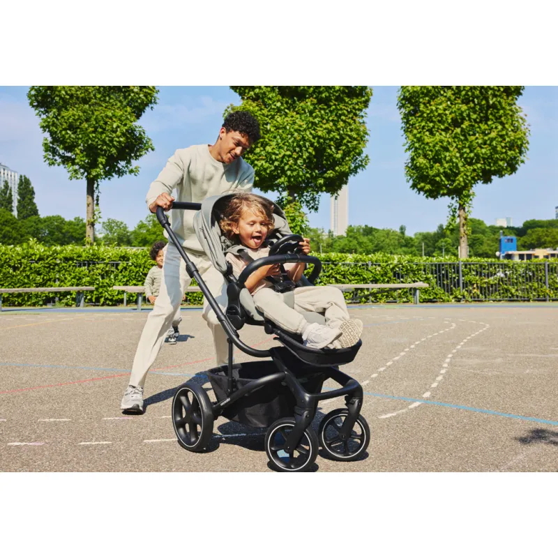 EASYWALKER Kočárek kombinovaný Harvey⁵ 2v1 LITE RWS + CYBEX Aton B2 i-Size + základna