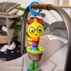 BABY EINSTEIN Hračka s chrastítkem natahovací na C kroužku Cal-a-Puller™ 0m+