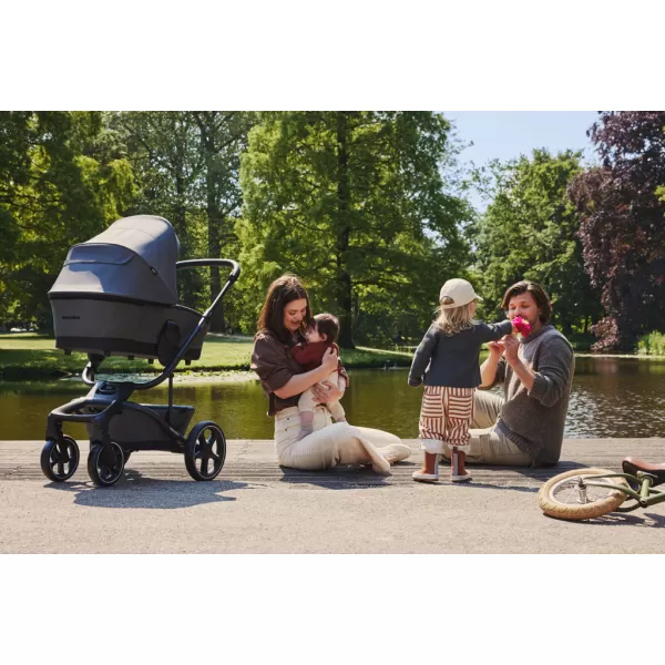 EASYWALKER Kočárek kombinovaný Harvey⁵ 2v1 LITE AIR + CYBEX Aton B2 i-Size + základna