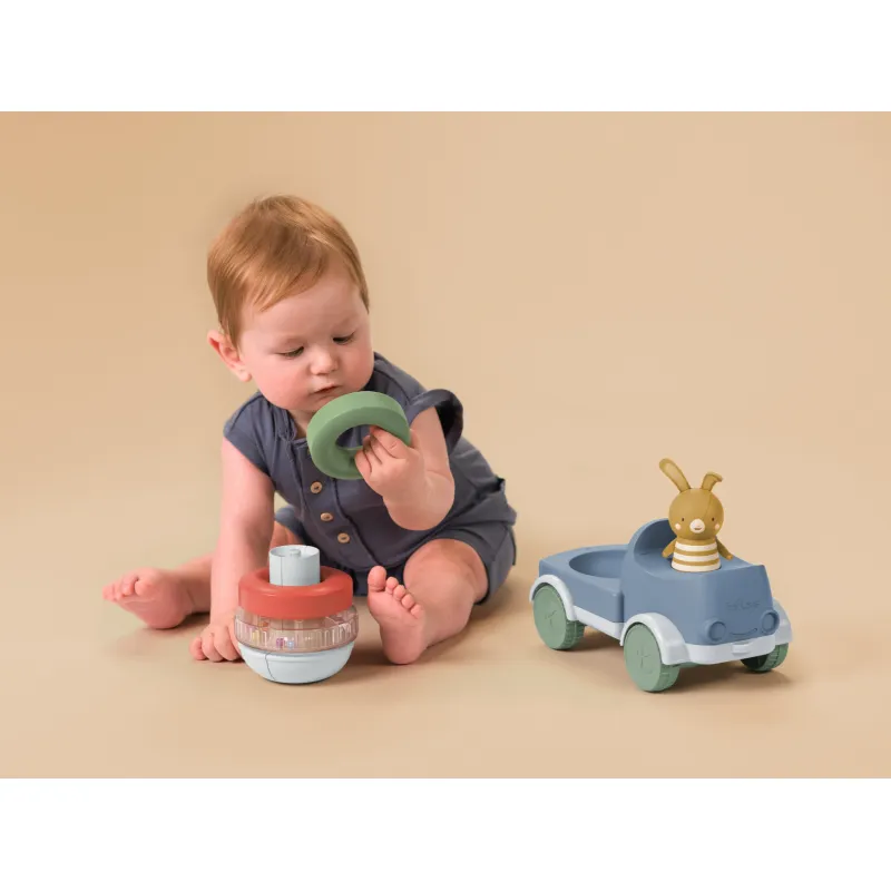 Taf Toys Náklaďák s pyramidou Bunny