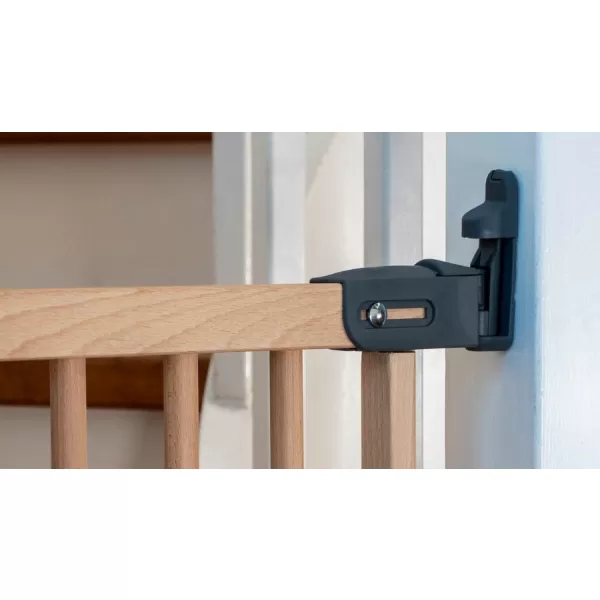 Baby Dan Vysoká schodišťová zábrana Mona, dřevěná, 65-110 cm