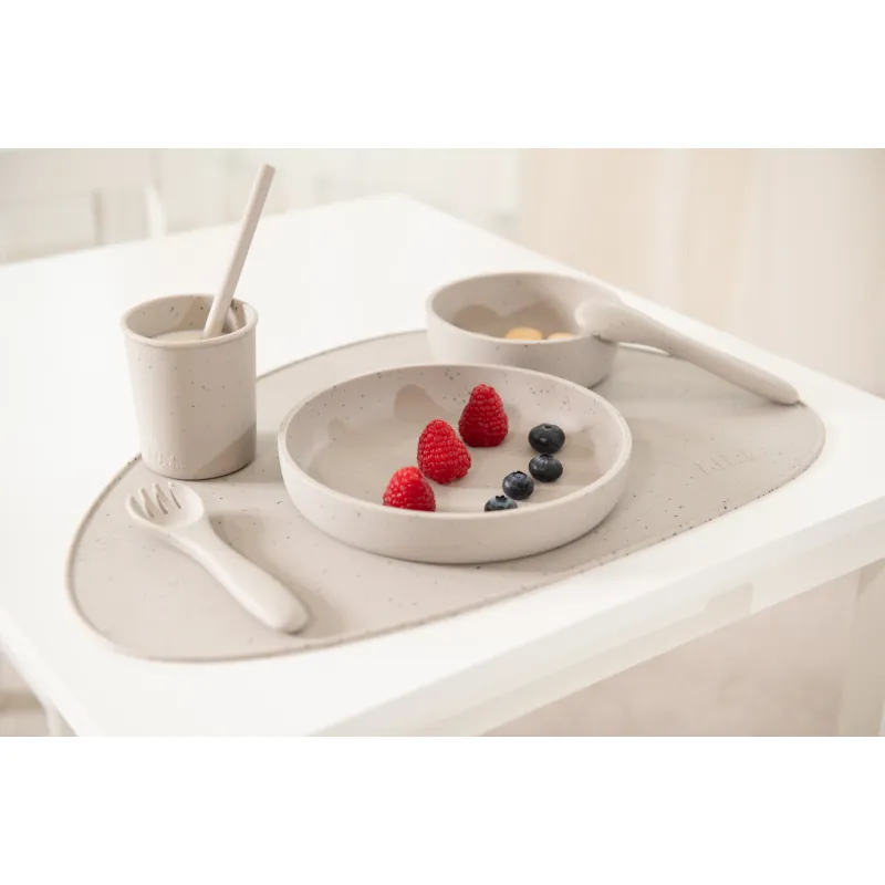 KikkaBoo Talíř Platinum Silicone