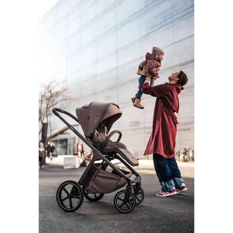 EASYWALKER Kočárek kombinovaný Zoey + CYBEX Aton B2 i-Size + základna