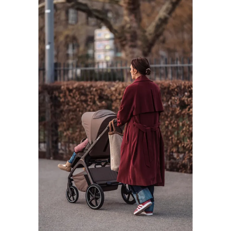 EASYWALKER Kočárek kombinovaný Zoey + CYBEX Aton B2 i-Size + základna