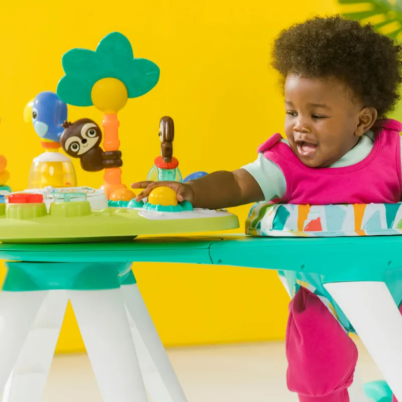 BRIGHT STARTS Centrum aktivní 2v1 Tropic Cool™ 6m+ do 11kg