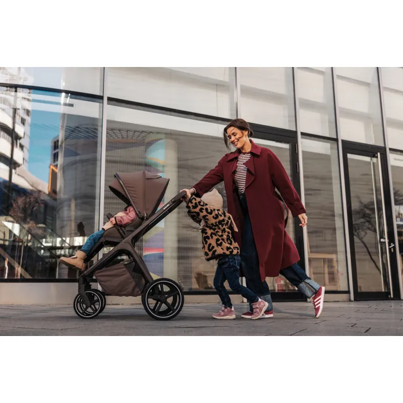 EASYWALKER Kočárek kombinovaný Zoey + CYBEX Aton B2 i-Size + základna