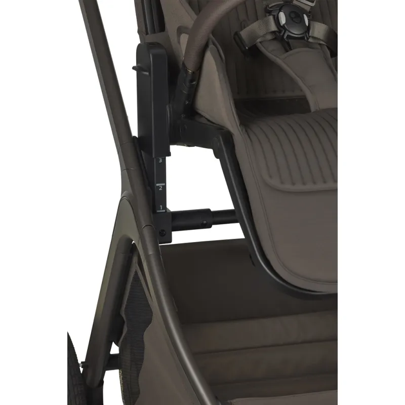 EASYWALKER Kočárek kombinovaný Zoey + CYBEX Aton B2 i-Size + základna