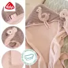 Baby Fehn Ručník s kapucí plameňák, Pink