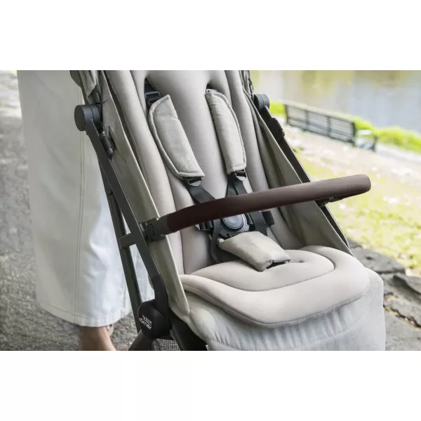 Britax Kočárek FLYLITE