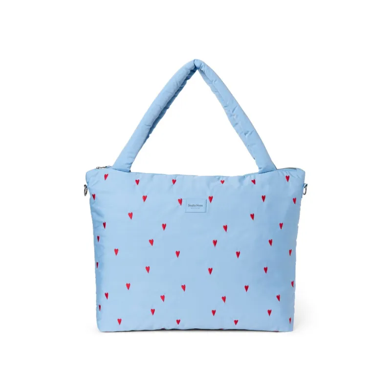 STUDIO NOOS - Puffy DIAPER BAG - přebalovací taška | Light Blue Hearts