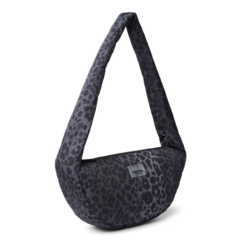 STUDIO NOOS - Puffy Mini Cross Body Bag | Leopard