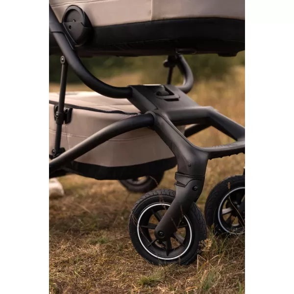 EASYWALKER Kočárek kombinovaný Jimmey Explore AIR + KIDDY Evoluna i-size 2 + Základna