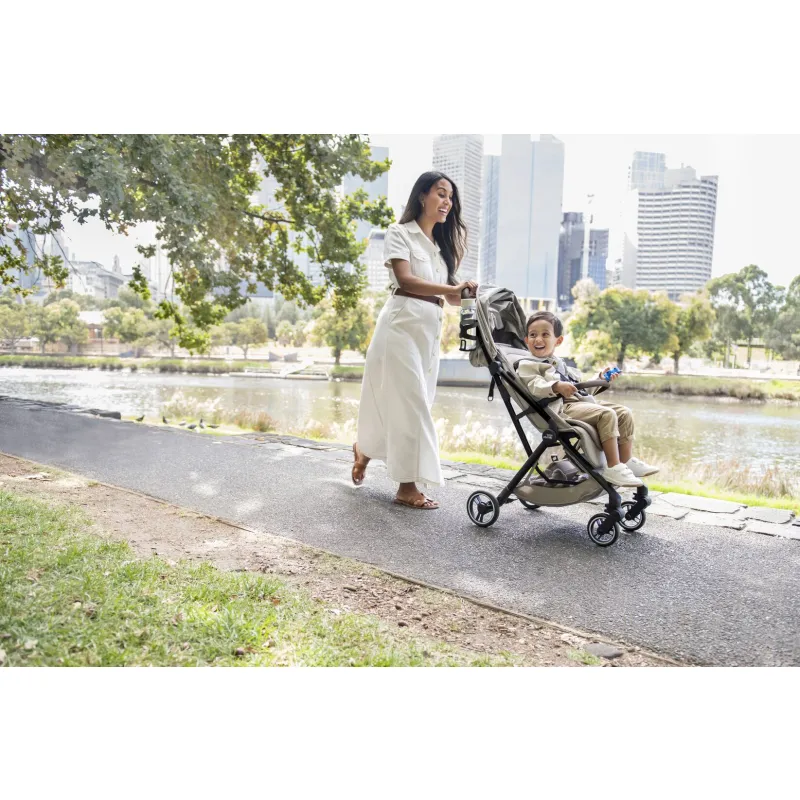 Britax Set Kočárek FLYLITE + cestovní taška