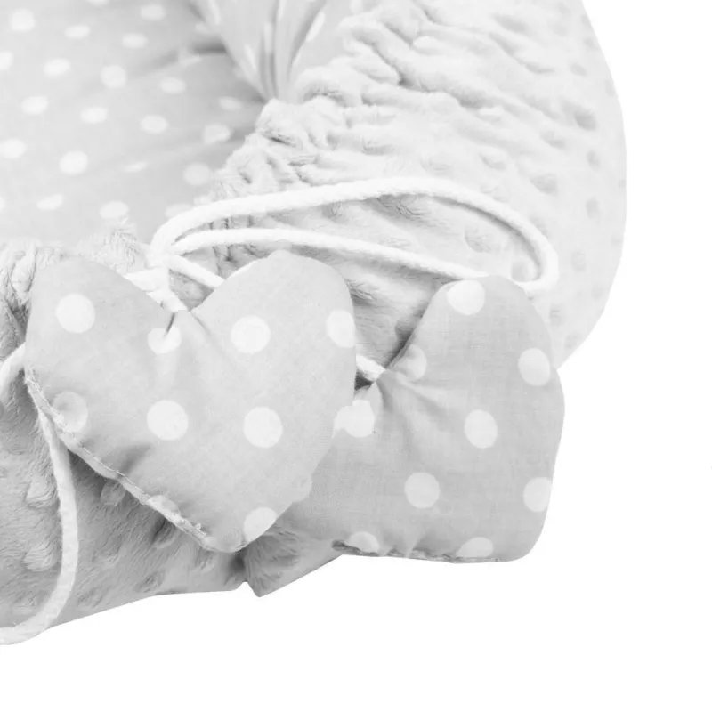 New Baby Luxusní hnízdečko s polštářkem a peřinkou z Minky Srdíčko šedé