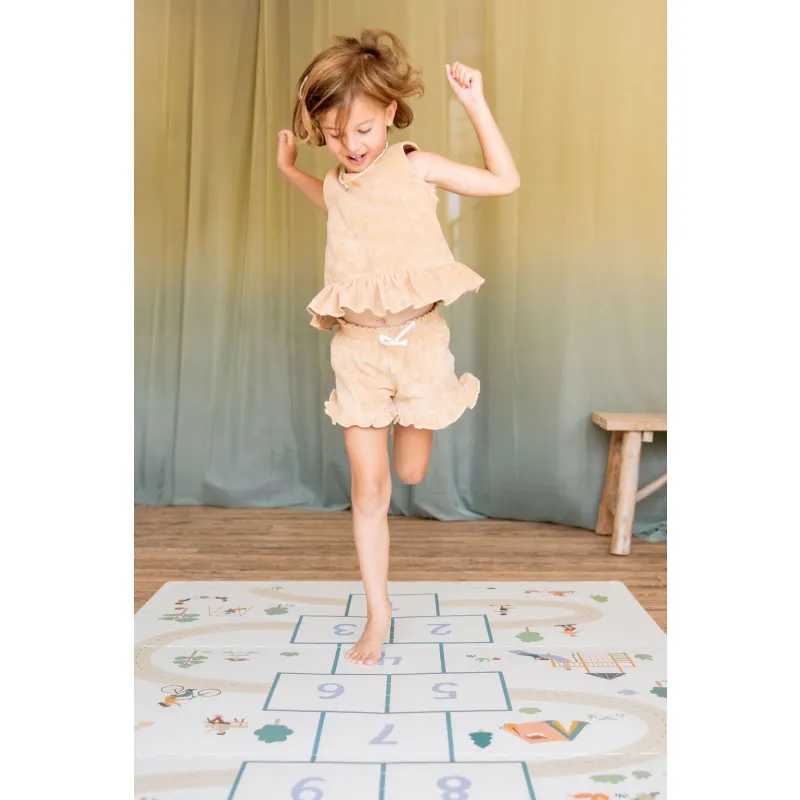 PLAY AND GO Tiloo EEVAA Podložka na hraní a domeček Hopscotch