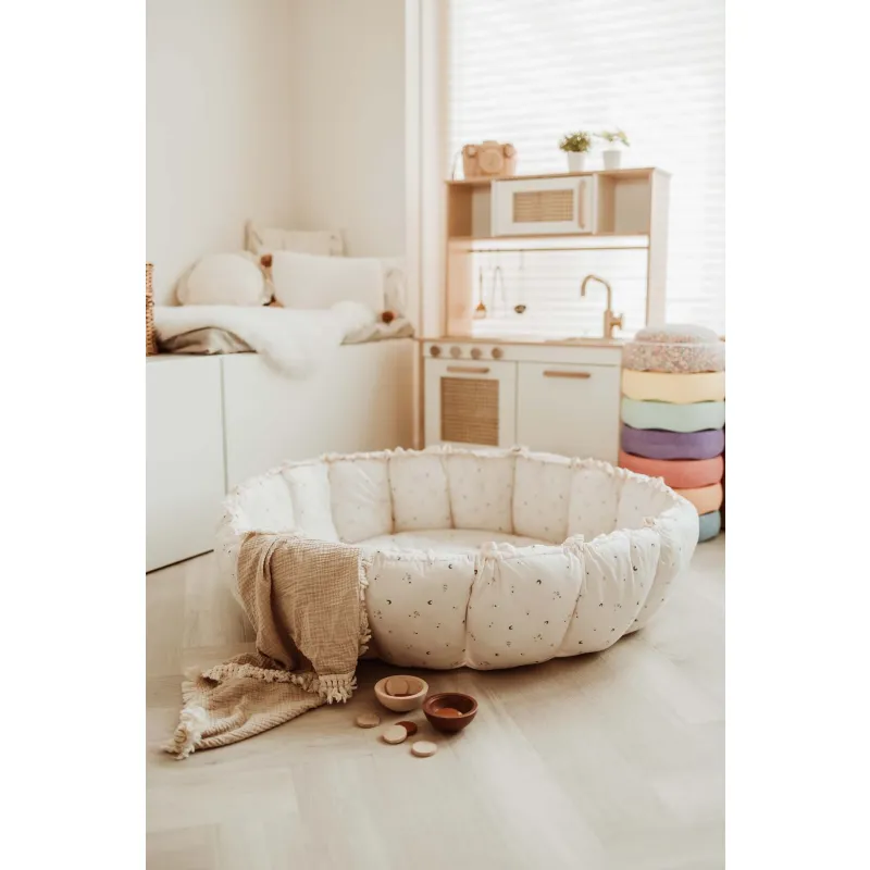 PLAY AND GO Coco Bloom Dětské hnízdo Moon
