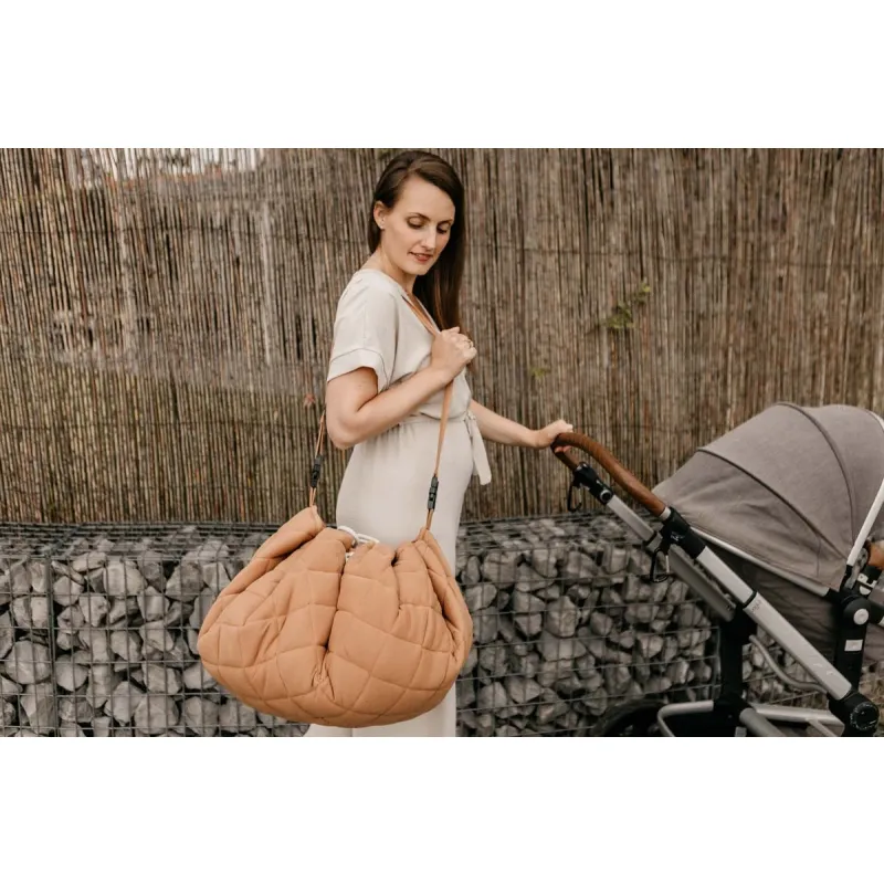 PLAY AND GO Noomad soft Hrací deka a Vak na hračky Organic Tawny Brown