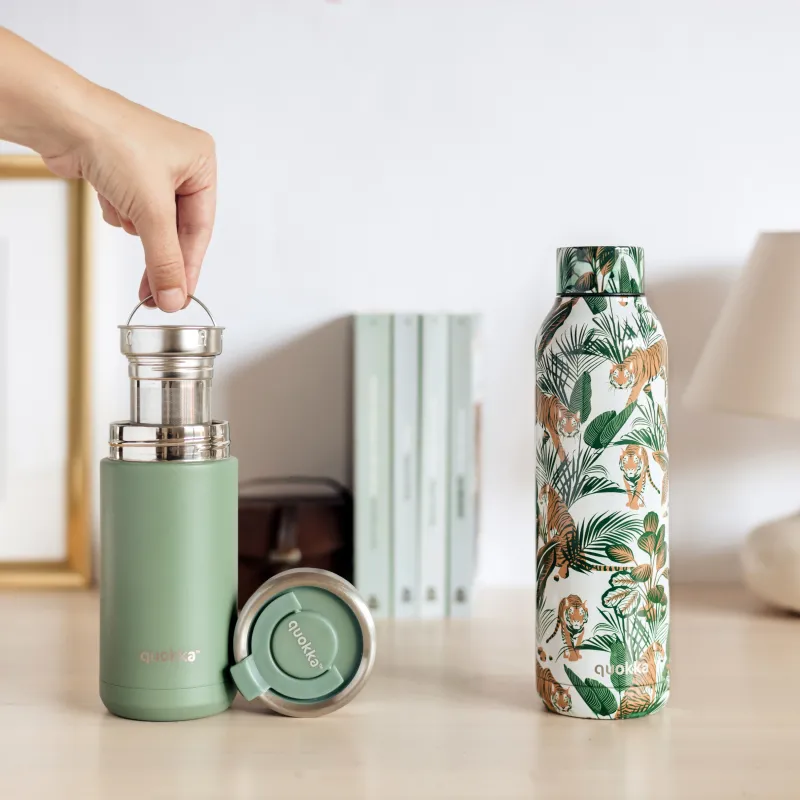 Quokka Nerezový termohrnek se sítkem Boost 400 ml